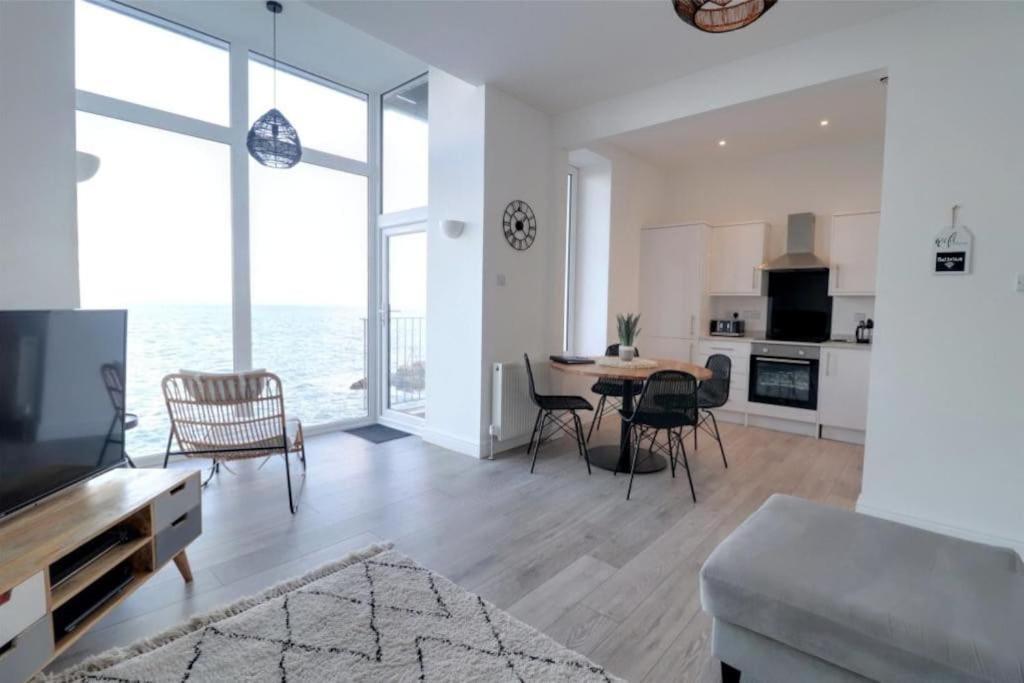 Sound Of The Sea - Ilfracombe Apartment Bagian luar foto